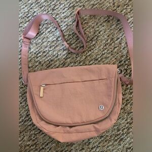 Lululemon purse